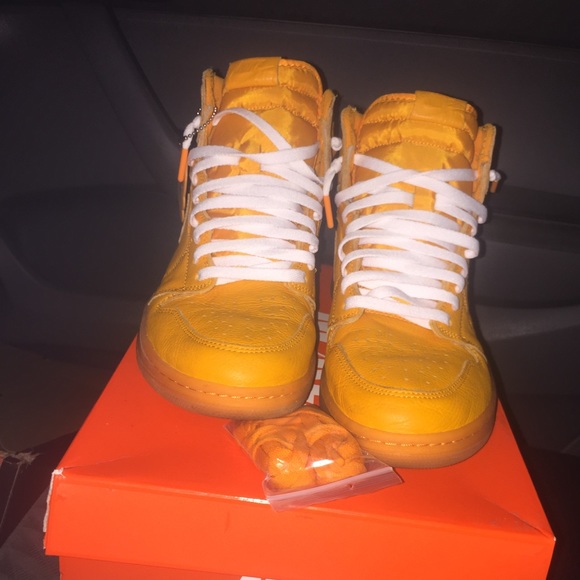 Air Jordan Retro 1 Gatorade Orange - Picture 2 of 4
